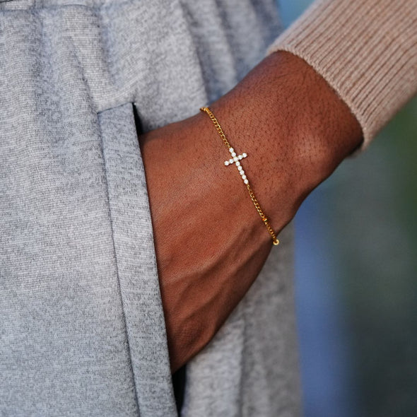 God in Control Crystal Cross Bracelet