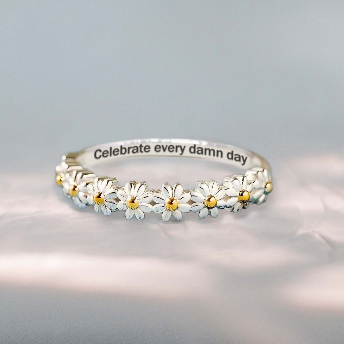 Celebrate Everyday Tiny Daisy Ring