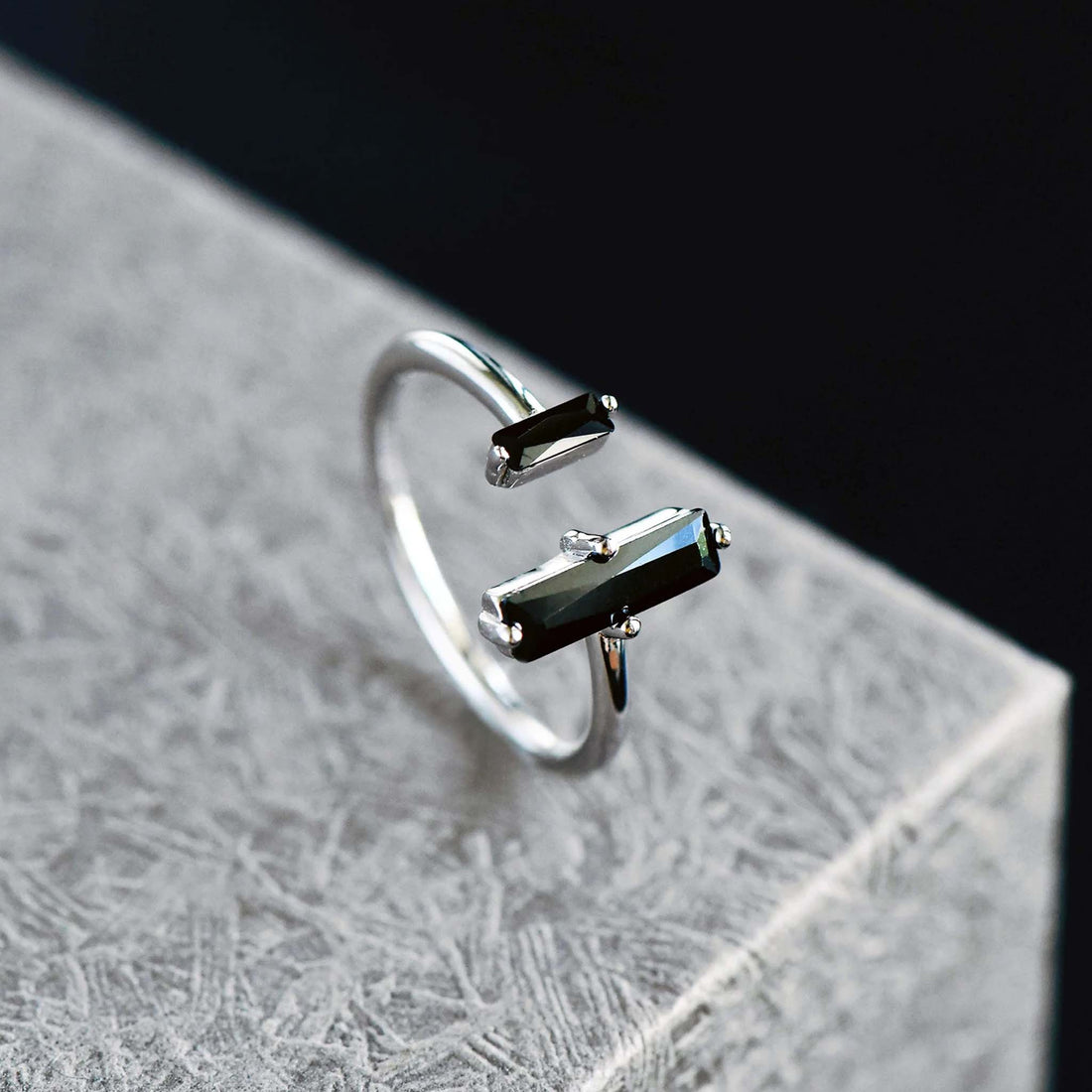 Black Onyx Thick & Thin Ring