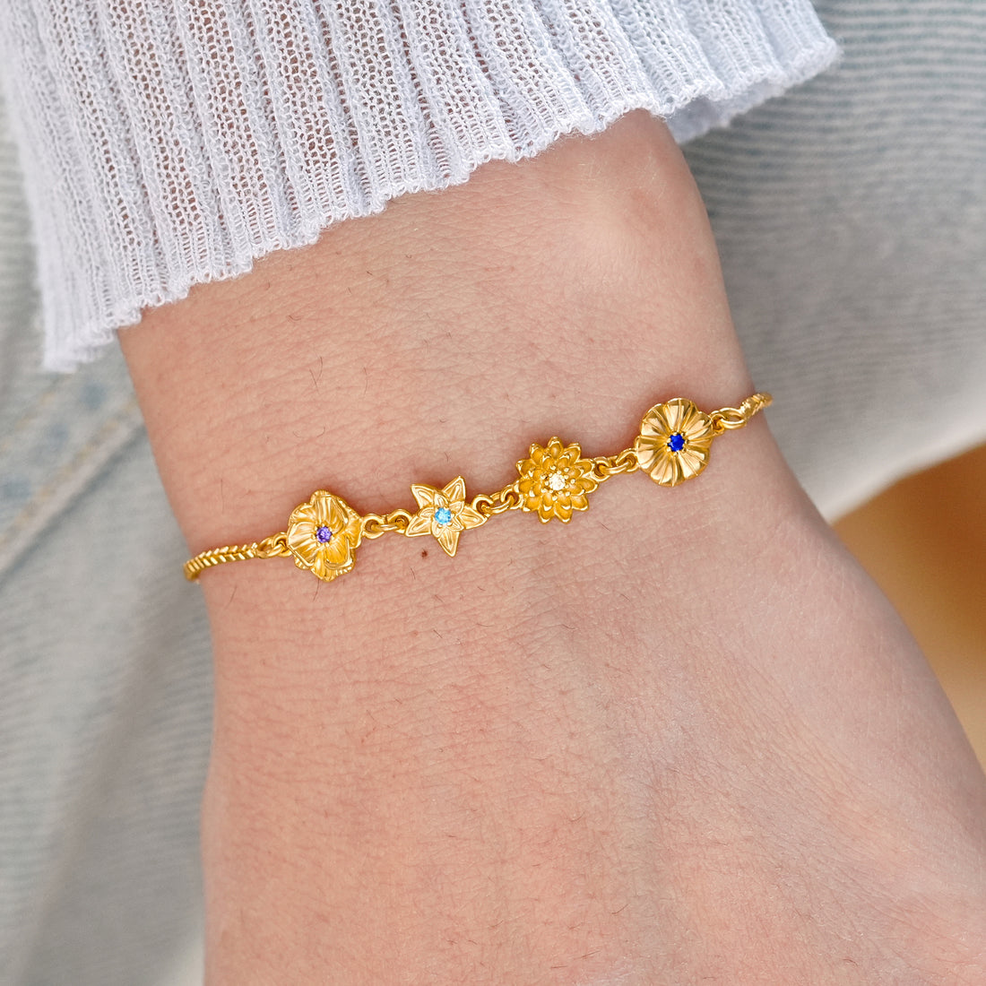 Personalized 1-10 Birth Flowers Bracelet-Mother's day Gift for Mom/Grandma/Wife