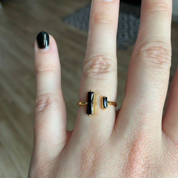 Black Onyx Thick & Thin Ring