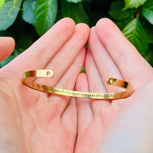 Clearance sales 13.99 only Today ‘We Are Best Friends Because Everyone Else Sucks ’Heart Bangle 👭