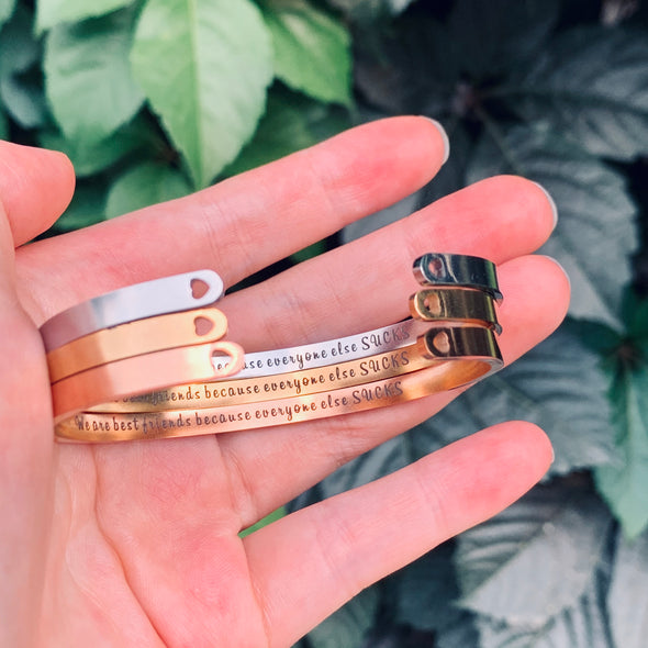 Clearance sales 13.99 only Today ‘We Are Best Friends Because Everyone Else Sucks ’Heart Bangle 👭